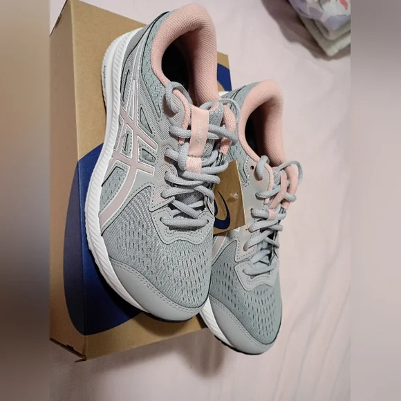 ASICS Women's Athletic Shoes in Gray and Pink - Picture 3 of 5